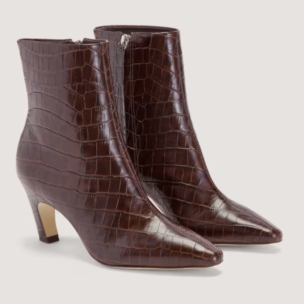 EVERLANE The Short Banana Boot 6.5 NWB